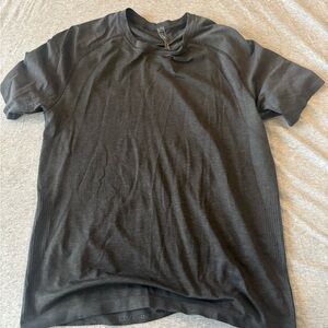 lululemon athletica Black Short Sleeve Tee